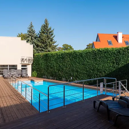 Hotel Vesiroos-2