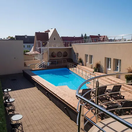 Hotel Vesiroos-3