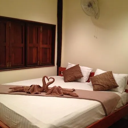 Shine-Talay Guesthouse-2