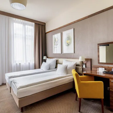 Golden Tulip Krakow City Center-2