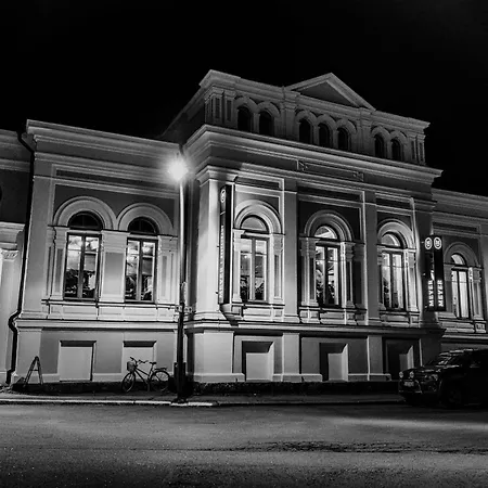 Meyer Hamina-2