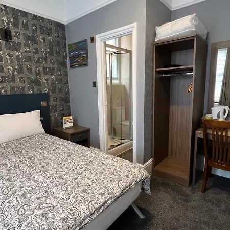 Charlotte Guest House-3