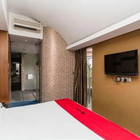 Reddoorz Hotel Plus @ Little India-2