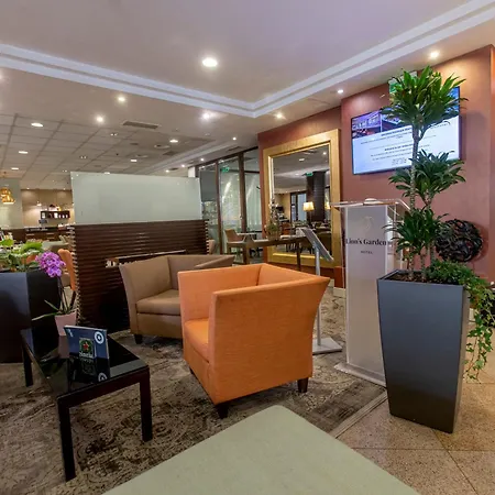 Lion'S Garden Hotel-3