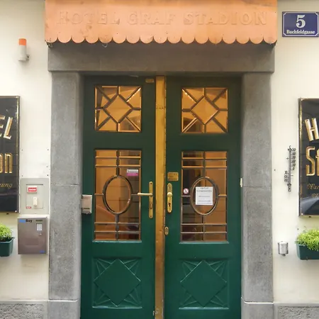 Hotel Graf Stadion-2