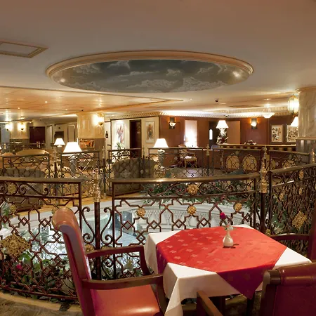 Landmark Plaza Hotel-3