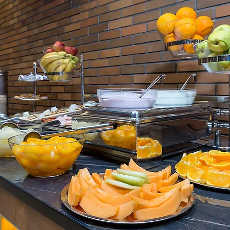 Marmara Hotel Budapest-3