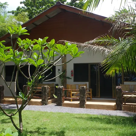 Thai House Beach Resort-3