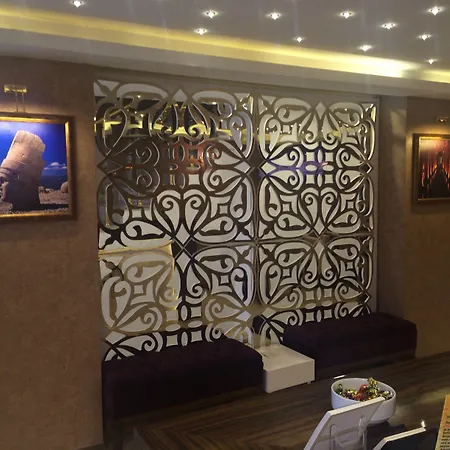 Golden Rain Hotel Old City-3