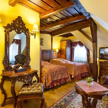 Hotel U Prince Prague By Bhg-2