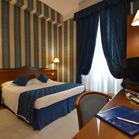 Hotel Montecarlo-2