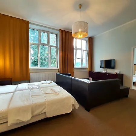 Holiday Suites Cracow-3
