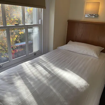 Orchard Hotel-3