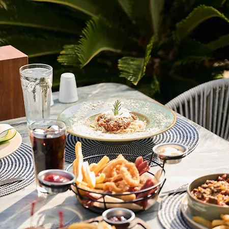 Elysee Beach Hotel-3