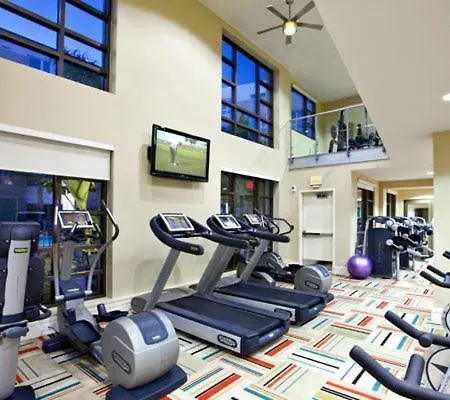 Miracle Mile Apartments-2