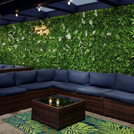 Doubletree By Hilton New York Times Square West-3