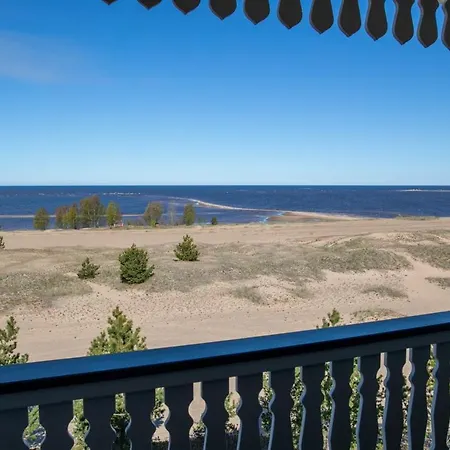 Hotel Lokkilinna-2