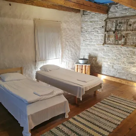 Beguta Guest House-3