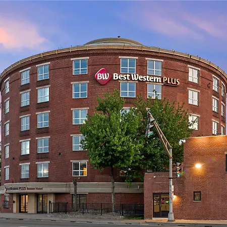 Roundhouse Suites-3