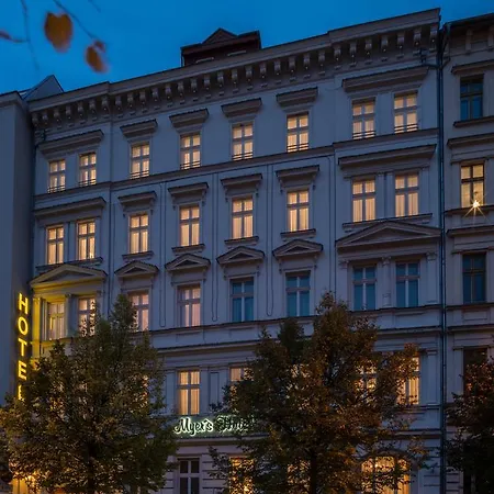Myer'S Hotel Berlin-2