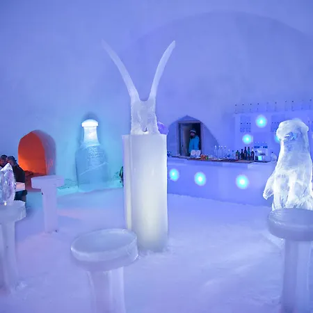 Glass Resort-2