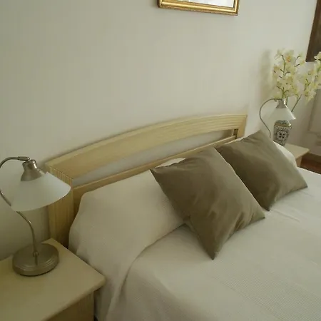 A Casa Chiecchi B&B-2