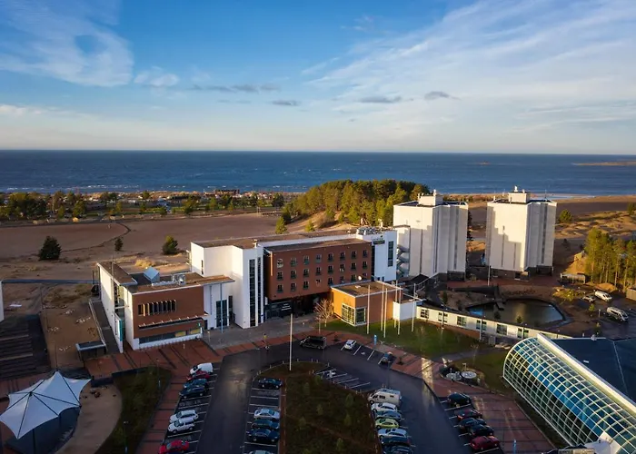 Hotelli TarjouksetSanta'S Resort & Spa Sani