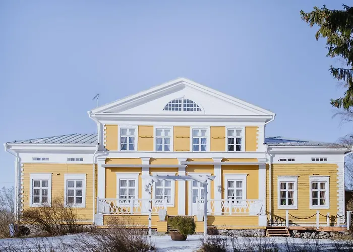 Hotelli TarjouksetTiittalan Kartano