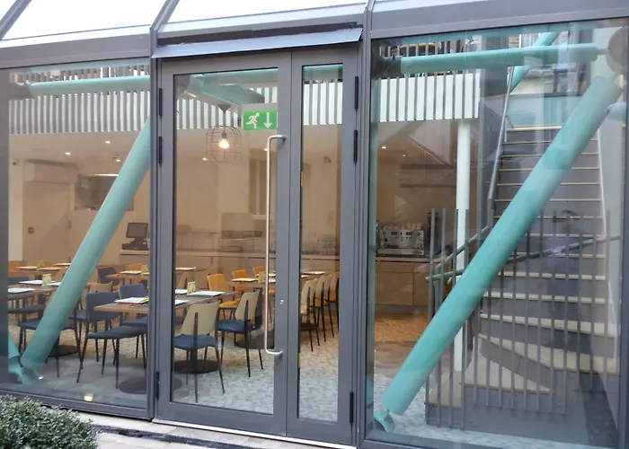 Hotelli TarjouksetGrand Plaza Serviced Apartments