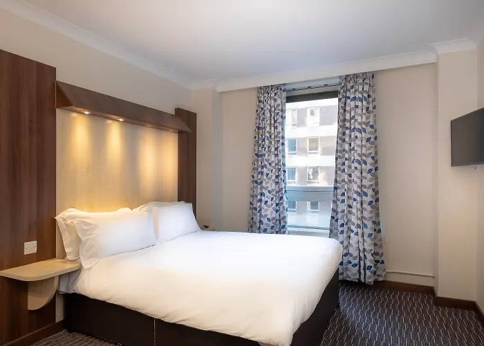 Hotelli TarjouksetCity Sleeper At Royal National