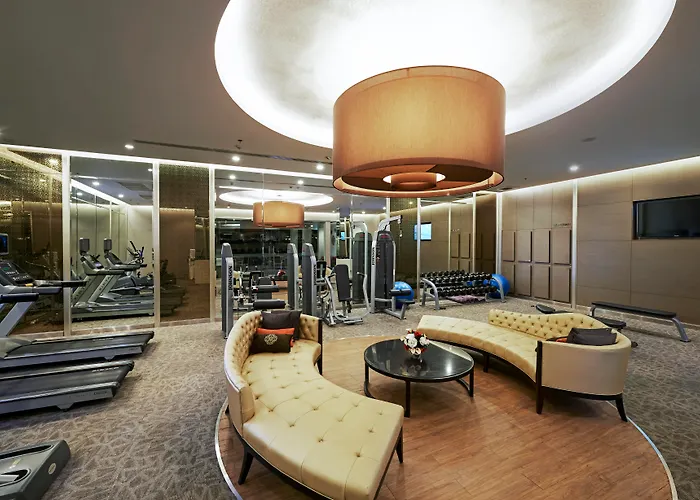 Mandarin Hotel Managed By Centre Point Bangkok