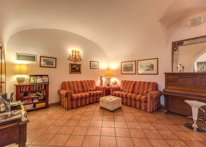 Hotel Corona Rooma