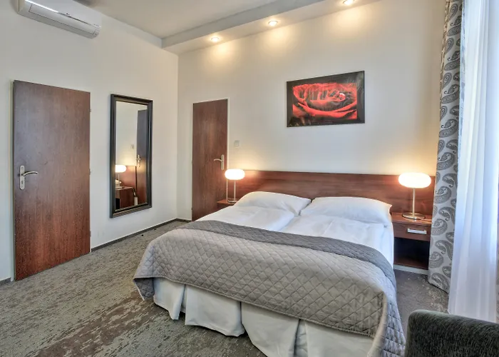 Hotelli TarjouksetRoyal Plaza