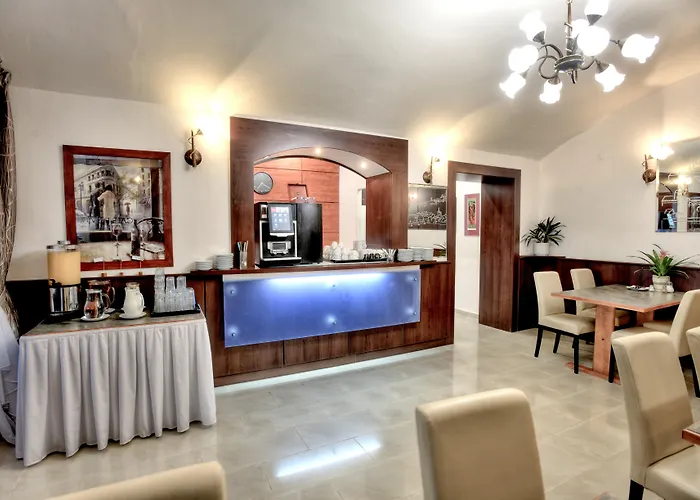 Hotelli TarjouksetRoyal Plaza