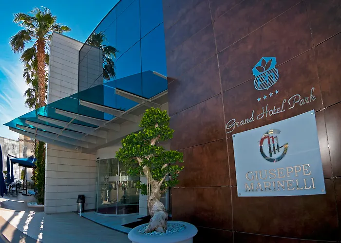 Hotelli TarjouksetGrand Park