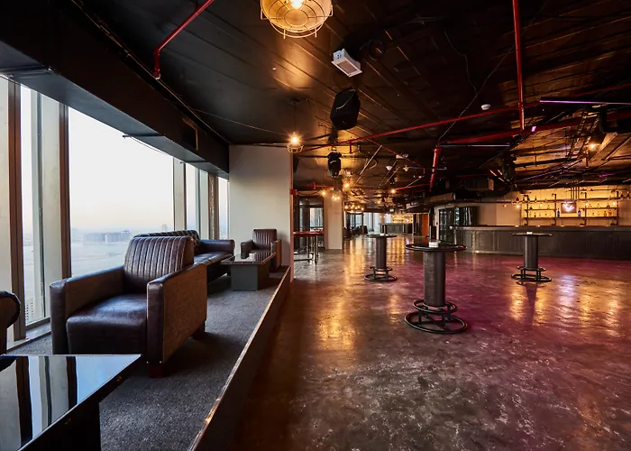 Media One Hotel Dubai, Worldhotels Crafted