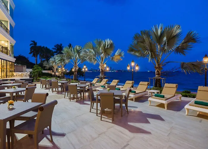 Hotelli TarjouksetLk Emerald Beach - Sha Extra Plus