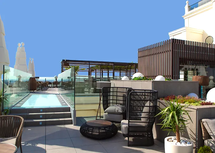 Hotelli TarjouksetRiu Plaza Espana