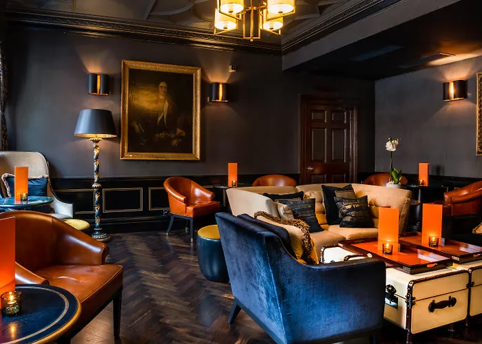 11 Cadogan Gardens And The Apartments Lontoo