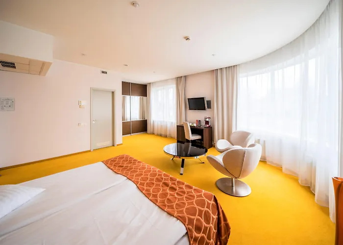 Rija Vef Hotel With Free Parking Riika