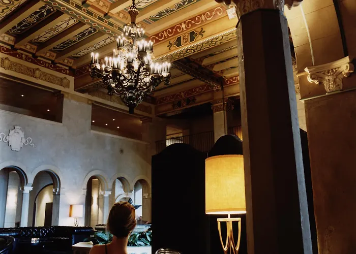 Hotelli TarjouksetHollywood Roosevelt