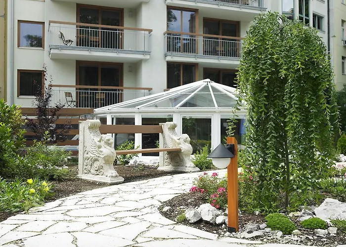 Hotelli TarjouksetBelvedere Budapest