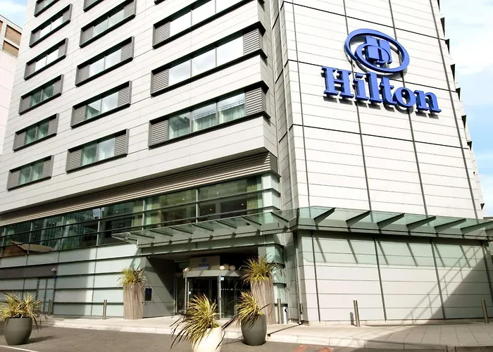 Hotelli TarjouksetHilton London Canary Wharf