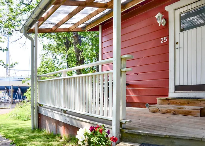 Strandbergs Stugor Maarianhamina