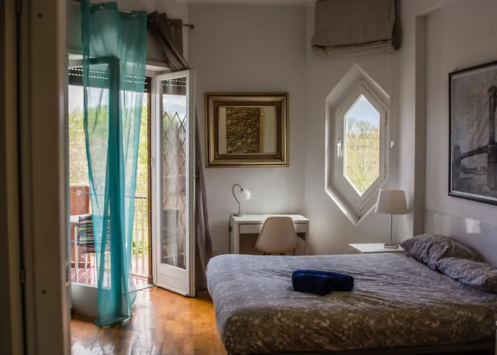 Hotelli TarjouksetLargo Anzani 19