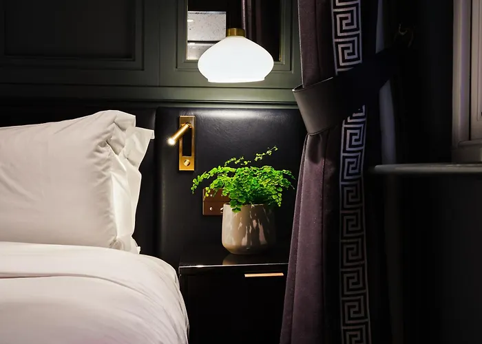 The Mayfair Townhouse Lontoo