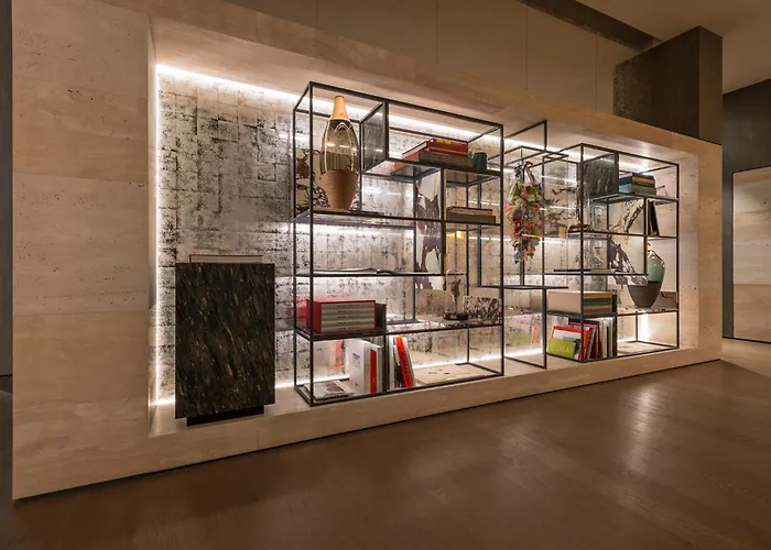 Fendi Private Suites - Small Luxury Hotels Of The World Rooma