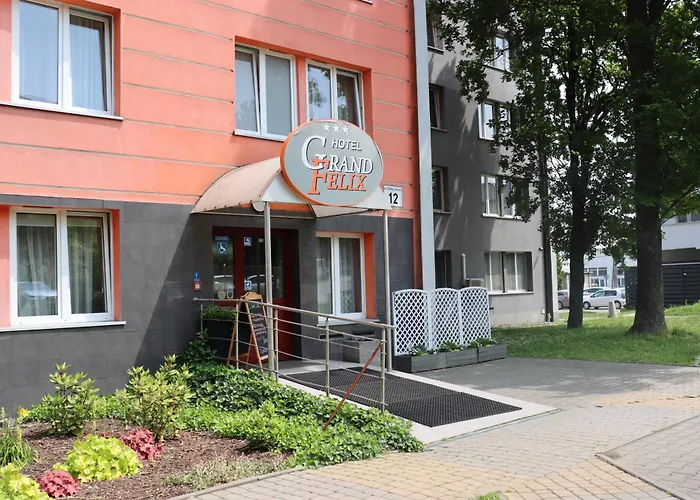 Hotel Grand Felix Krasków