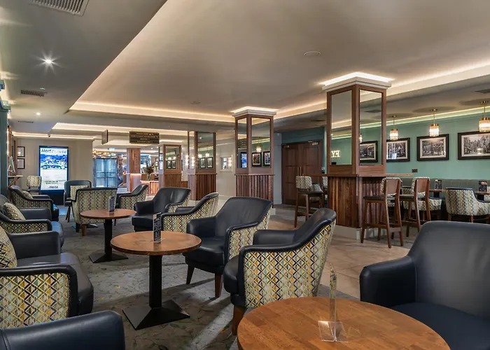 Hotelli TarjouksetAcademy Plaza