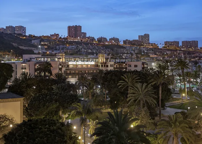 Hotelli TarjouksetSanta Catalina, A Royal Hideaway